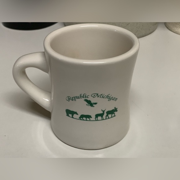 1990s Vintage Wildlife Animal Illustrated REPUBLIC MICHIGAN Ceramic Coffee Mug - Picture 9 of 14